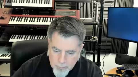 Snapshot of mostly_unbothered chatting on 25, 11, 2025 mostly_unbothered online show from 25, 11, 2025