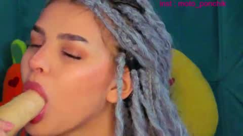 Snapshot of moto_ponchik chatting on 26, 3, 2026 Kris online show from 26, 3, 2026