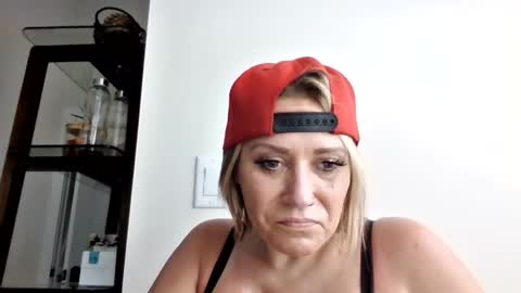 MotoKittyXO online show from 21, 5, 2026