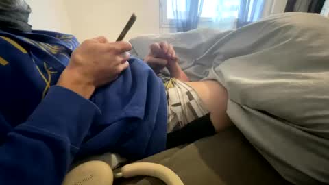 Snapshot of mouillelenos chatting on 2, 1, 2025 CamO online show from 2, 1, 2025