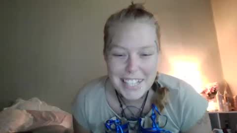 Snapshot of mouse32k chatting on 19, 7, 2026 mouse32k online show from 19, 7, 2026