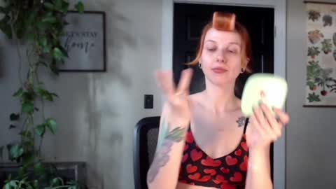 Snapshot of mousiegirl chatting on 5, 11, 2025 Mousie online show from 5, 11, 2025