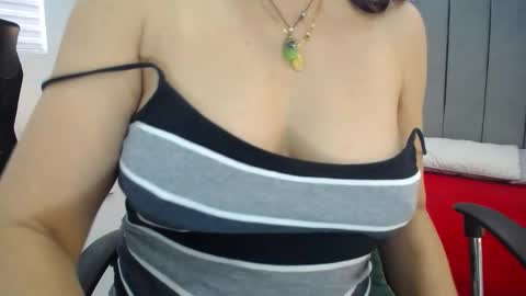 Snapshot of moxa_hot chatting on 9, 2, 2026 moxa hot online show from 9, 2, 2026