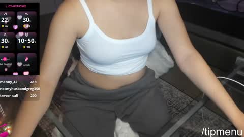 Snapshot of moxiexfoxie chatting on 30, 4, 2026 moxieXfoxie online show from 30, 4, 2026
