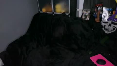 Snapshot of moxxxiemorbid chatting on 12, 12, 2024 Moxxxie Morbid online show from 12, 12, 2024