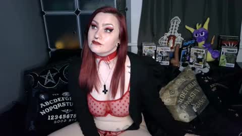 Snapshot of moxxxiemorbid chatting on 15, 1, 2025 Moxxxie Morbid online show from 15, 1, 2025