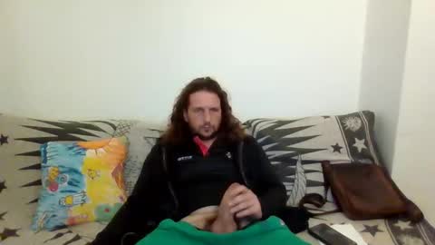 Snapshot of moz87 chatting on 6, 2, 2026 moz87 online show from 6, 2, 2026