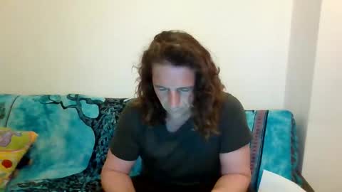 Snapshot of moz87 chatting on 15, 4, 2026 moz87 online show from 15, 4, 2026