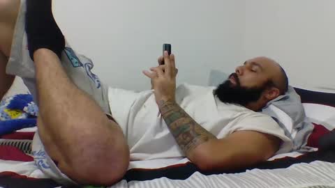 Mr8 online show from 25, 12, 2024