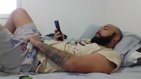 Mr8 online show from 25, 12, 2024