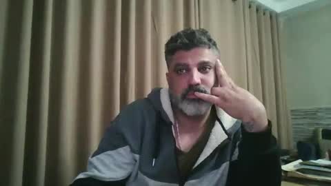 JUST FOR GIRLS     online show from 25, 3, 2026