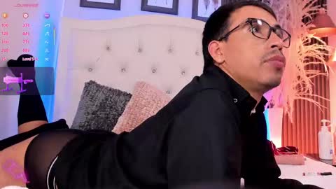 Aaron. online show from 7, 10, 2025