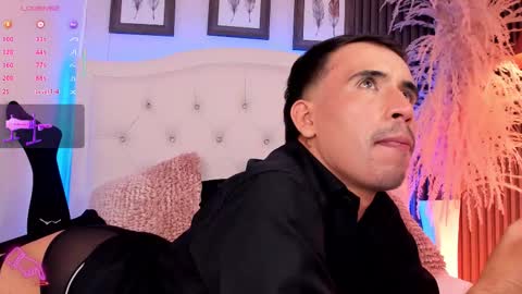 Aaron. online show from 27, 10, 2025