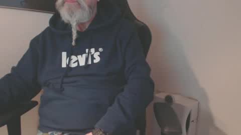 mr_boombastic2021 online show from 25, 1, 2025