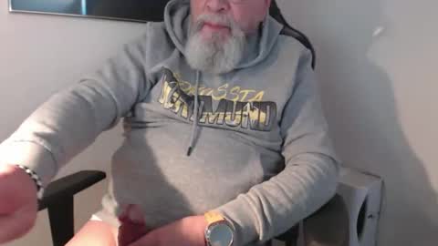 mr_boombastic2021 online show from 11, 4, 2026