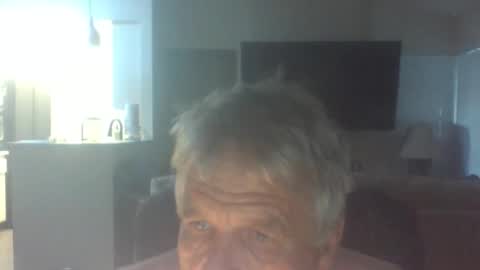 Snapshot of mr_earp2001 chatting on 16, 1, 2025 Get on my Harley ... Headed down the Highway to HELL online show from 16, 1, 2025