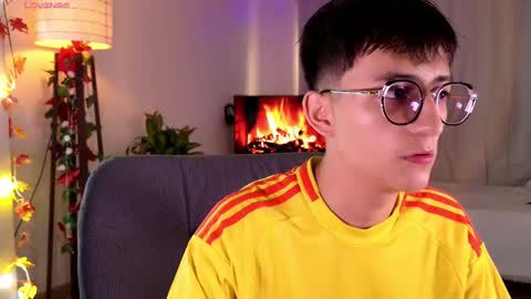 Mr Evans online show from 5, 3, 2025