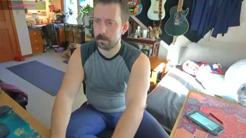 Snapshot of mr_foxxy chatting on 26, 10, 2025 ninko online show from 26, 10, 2025