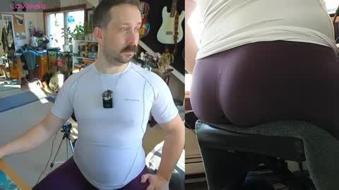 Snapshot of mr_foxxy chatting on 8, 1, 2026 ninko online show from 8, 1, 2026