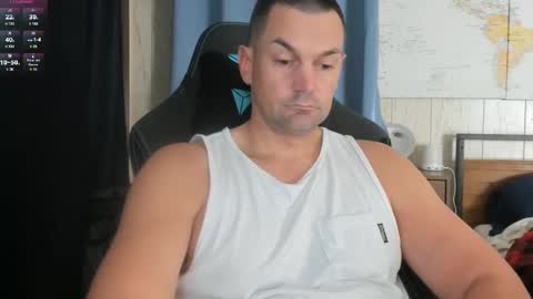 Snapshot of mr_mac69 chatting on 8, 10, 2025 Cam online show from 8, 10, 2025