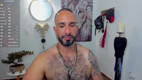 mr_maik22 online show from 12, 2, 2025