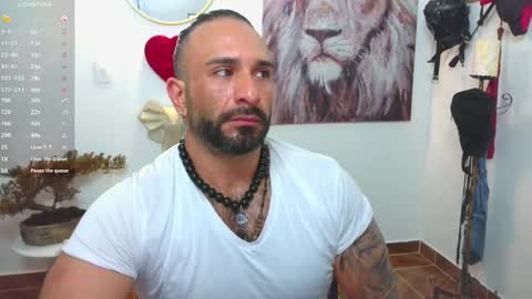 mr_maik22 online show from 5, 3, 2025