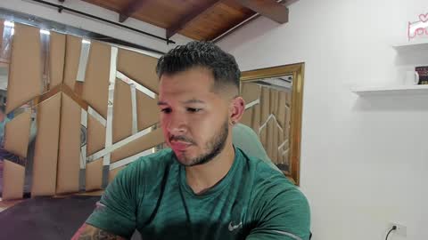 MIKEE online show from 8, 1, 2025