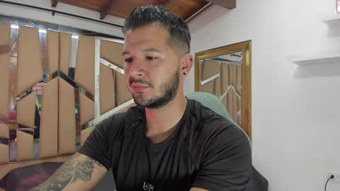 MIKEE online show from 12, 1, 2025
