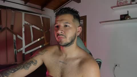 MIKEE online show from 15, 1, 2025
