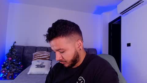 MIKEE online show from 30, 11, 2025