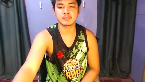 mr_olivercummerx online show from 5, 11, 2025