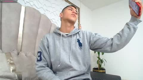 Mr Porn  online show from 4, 4, 2026