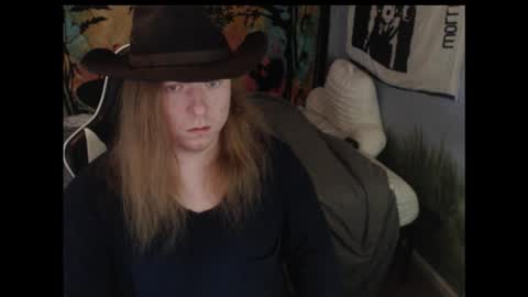 mr_strawberry online show from 13, 10, 2025