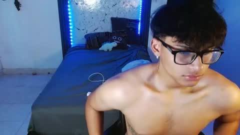 yisuz online show from 25, 6, 2026