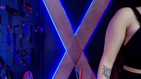 mranii_queen_bdsm_ online show from 18, 12, 2025