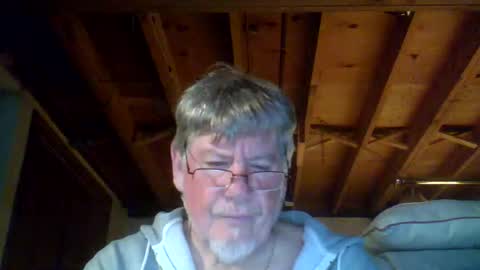 Snapshot of mrblade666 chatting on 15, 4, 2026 mrblade666 online show from 15, 4, 2026