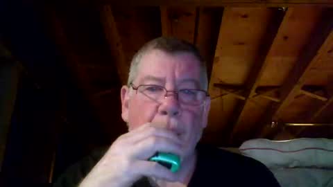 Snapshot of mrblade666 chatting on 17, 5, 2026 mrblade666 online show from 17, 5, 2026