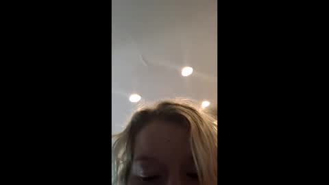 Snapshot of mrboxboof chatting on 28, 2, 2026 mrboxboof online show from 28, 2, 2026