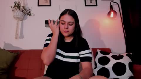 Snapshot of mrbuu_ chatting on 17, 2, 2026 Laura online show from 17, 2, 2026