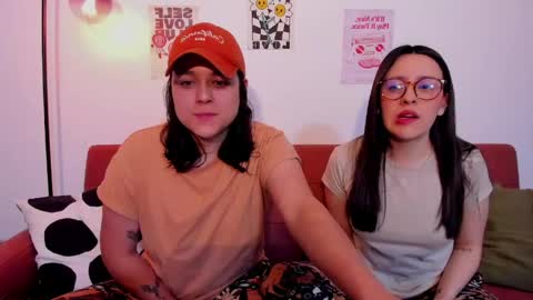 Snapshot of mrbuu_ chatting on 13, 4, 2026 Laura online show from 13, 4, 2026