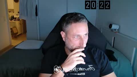 mrdr0o0o online show from 22, 12, 2025