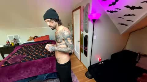 Snapshot of mrfanceypants chatting on 8, 11, 2025 mrfanceypants online show from 8, 11, 2025