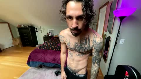 Snapshot of mrfanceypants chatting on 10, 11, 2025 mrfanceypants online show from 10, 11, 2025