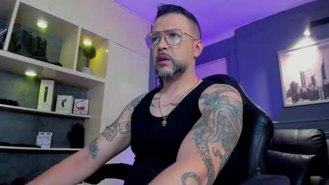 Snapshot of mrfrank_tattoo chatting on 18, 1, 2026 MrFrank. online show from 18, 1, 2026