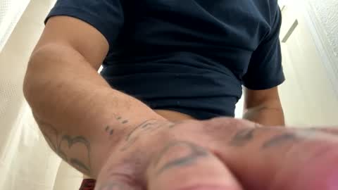 Snapshot of mrfrankfuckforfree chatting on 23, 12, 2024 mrfrankfuckforfree online show from 23, 12, 2024