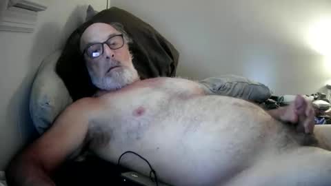 Snapshot of mrjames59 chatting on 12, 10, 2025 mrjames59 online show from 12, 10, 2025