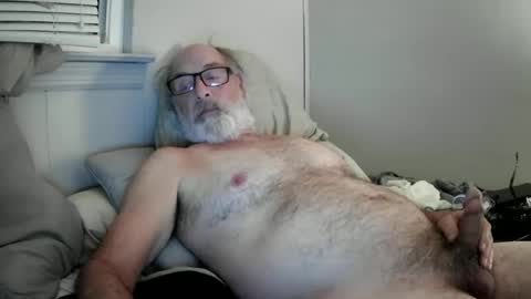Snapshot of mrjames59 chatting on 1, 11, 2025 mrjames59 online show from 1, 11, 2025