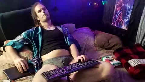 Snapshot of mrkinksized chatting on 14, 1, 2025 MrKinkSized online show from 14, 1, 2025