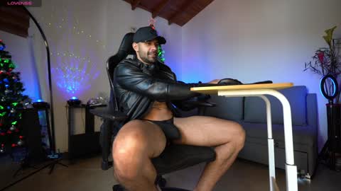 Snapshot of mrlouiss chatting on 20, 12, 2024 Luis    Instagram   online show from 20, 12, 2024