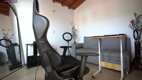 Snapshot of mrlouiss chatting on 6, 1, 2025 Luis    Instagram   online show from 6, 1, 2025